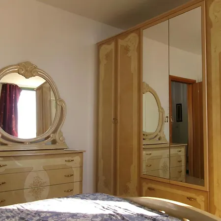 Vollga Square Apartment *